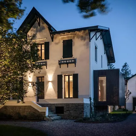 Otel Joy Architect's With Heated Swimming Pool And Garden In Biarritz