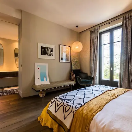 Otel Joy Architect's With Heated Swimming Pool And Garden In 4*