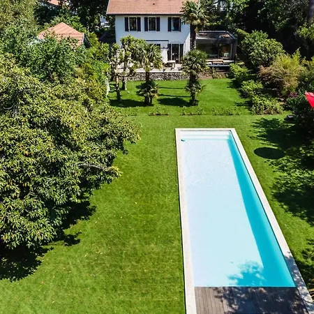 Otel Joy Architect's With Heated Swimming Pool And Garden In 4*